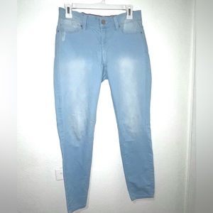 YMI women’s light blue jeans